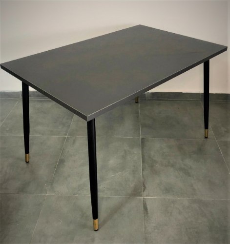 שולחן דגם מגה