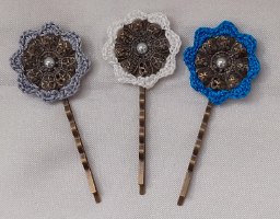 סיכת ראש תחרה מברונזה עם מסגרת סרוגה בחוט כותנה דק -דגם B