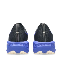 Asics Novablast 5 Men Black Cobalt Burs נעלי ריצה נובה בלאסט 5 לגברים