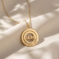 שרשרת MOM עם שמות הילדים