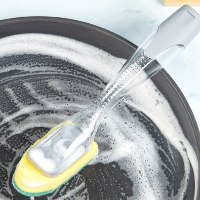 מברשת ניקוי מתקדמת עם ידית לשחרור חומר ניקוי ו-6 כריות קרצוף נשלפות - Mr. Clean