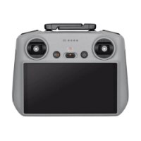 רחפן (DJI Lito X1 Fly More Combo Plus (DJI RC 2 – שלט רחפן אפור עם מסך שחור ג ויסטיקים כפתורים ומתקן עליון על רקע לבן
