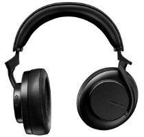אוזניות אלחוטיות עם סינון רעשים אקטיבי Shure AONIC 50 Gen 2 black – האוזניות השחורות מונחות בזווית על רקע לבן