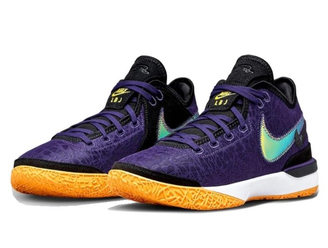 נעלי נייק Zoom LeBron James NXXT סגולות