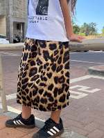 סט חצאית מנומרת