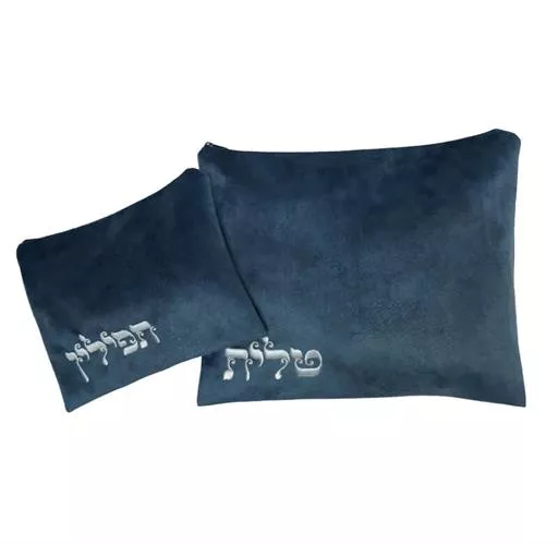 כיסוי קטיפה כחולה דגם ריבועים כחול כסף