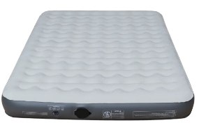 מזרן מתנפח זוגי כולל משאבה צבע אפור Glamp GSSAB22 – מבט מלמעלה על מזרן אפור מתנפח עם טקסטורה גלית