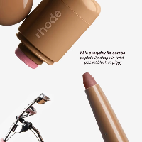 Rhode Pocket Blush – סומק כיס קרמי לחותי
