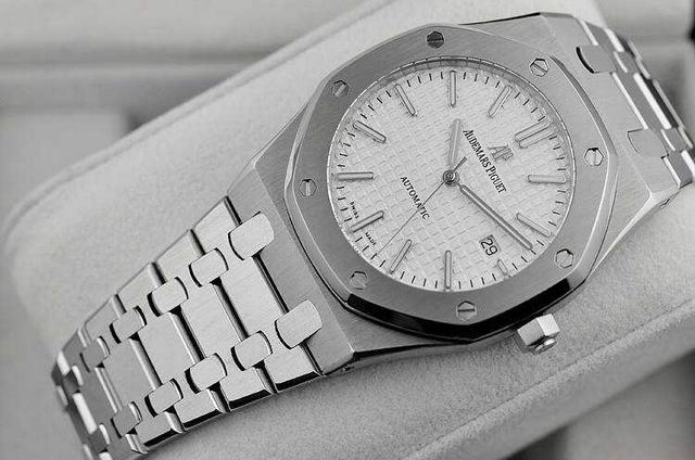 AUDEMARS PIGUET Aaa