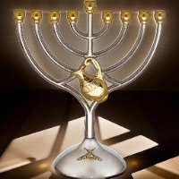 חנוכייה מתכת קנים זהב עם כד
