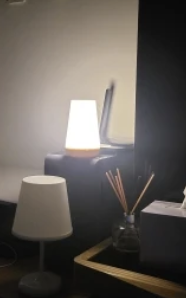 חוות דעת - מנורת שולחן חכמה מחליפה צבעים Colorlamp
