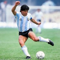 בובת עץ עומדת של הכדורגלן דייגו מראדונה Diego Maradona - סוג ב'
