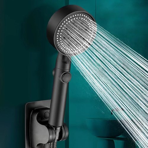 ראש מקלחת חסכוני להגברת לחץ המים ותושבת לתלייה ללא קידוח