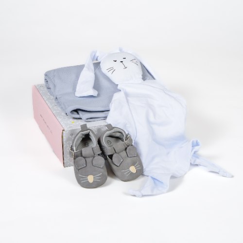 מארז לתינוק- בייסיק נורדי- שמיכה, שמיכי ארנב ונעלי בית טבעוניות
