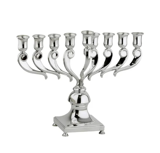 חנוכיה מכסף טהור דגם אוריגו קונכיה