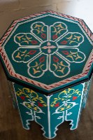 שולחן צד מצויר - טורקיז צבעוני