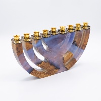 חנוכייה שקופה