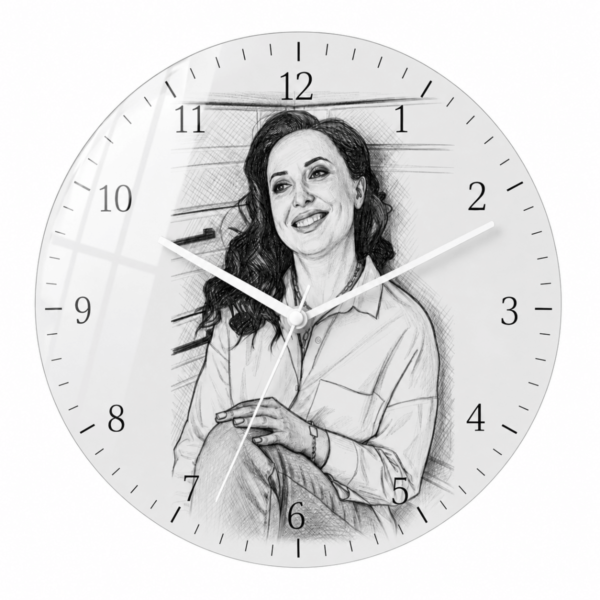 שעון קיר עגול ציור שחור לבן  – קוטר 33 ס"מ
