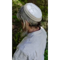 כיפה כפרית לבן טהור ארוג גווני פשתן