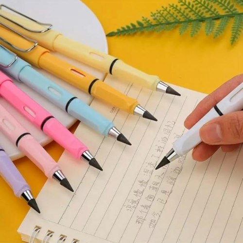 עיפרון מכני במגוון צבעים