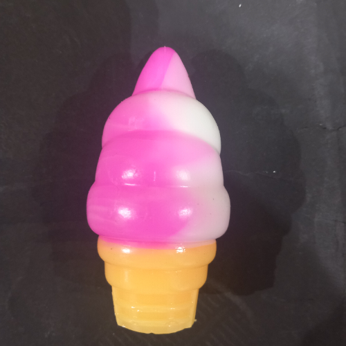 סקווישי טופ טרנד דו גלידה בקופסה -  squishies Ice cream 61138
