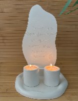 מעמד הדלקת נרות שבת עם ברכה ופמוטים – בטון פולימרי