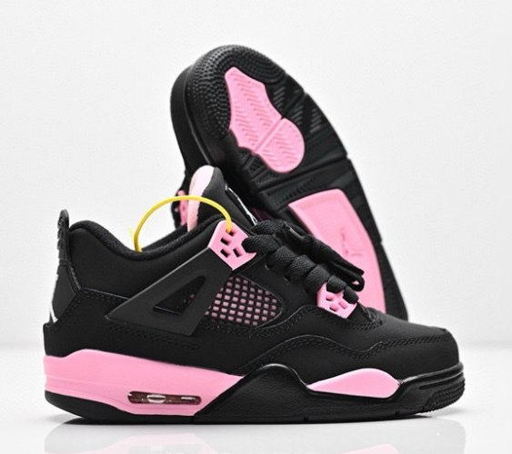 נעלי אייר ג'ורדן ילדים Nike Air Jordan 4 Retro שחור ורוד