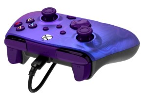 בקר משחק חוטי Turtle Beach Rematch Advanced Wired Purple Fade – בקר סגול-כחול עם דוגמת גלים וכבל
