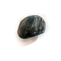 ONYX אבן חן שחורה לטיפול אנרגטי