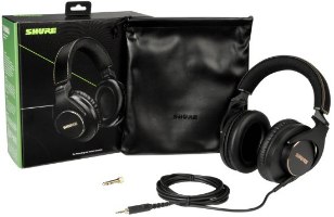 אוזניות אולפן מקצועיות Shure SRH840A – פריט בודד של אוזניות שחורות עם אריזה נרתיק נשיאה כבל ומתאם שמע