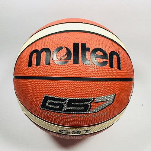 כדורסל גומי MOLTEN מס' 7