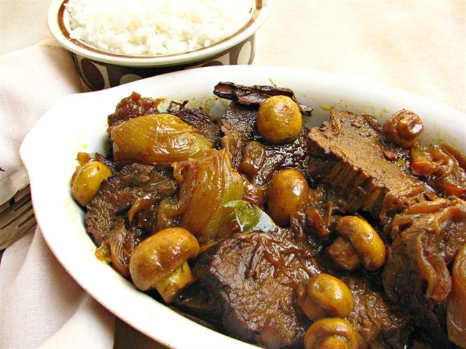 צלי בשר ברוטב יין ופטריות Beef in wine and Mushroom sauce