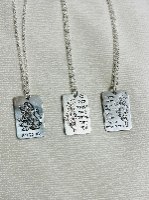 שרשרת עם כלביא 3