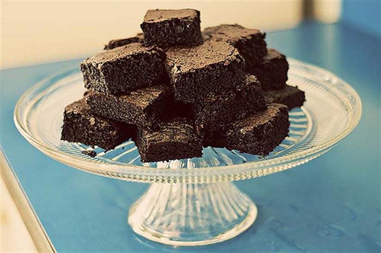 פאדג' בראוניס       Fudge brownies