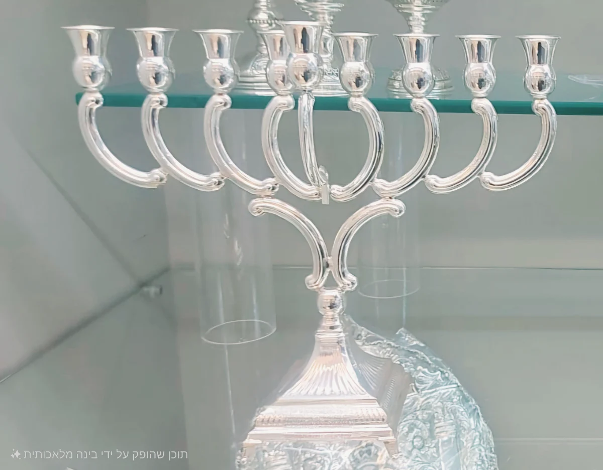 חנוכיה מכסף טהור דגם פסים  - 28 ס"מ