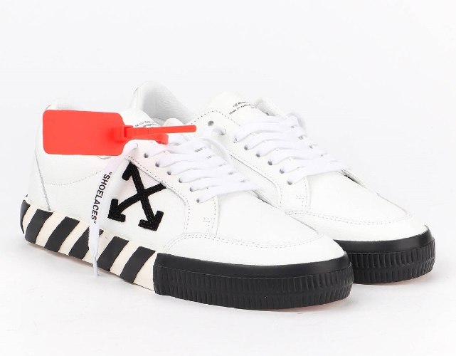 סניקרס אוף ווייט Off-White Vulcanized Low לבן