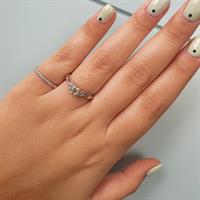 טבעת אירוסין יהלומים מרהיבה בזהב 14 קראט