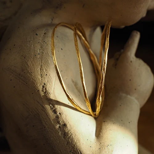 Thin Delicate textured Bangle