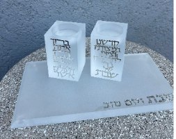 זוג פמוטי קריסטל מרובע עם פלקטה "הדלקת נרות"