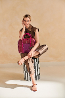 תיק יד דגם FELICE מידות 33.5X11X28 ס"מ של חברת PIP STUDIO