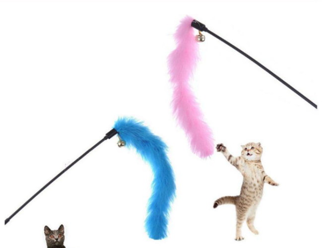 חכת משחק פרוותית לחתול במגוון צבעים