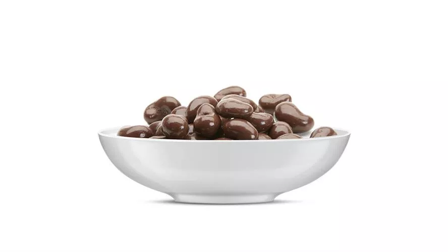 קשיו בציפוי שוקולד חלב 100 גרם