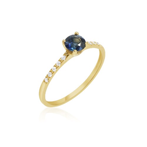 טבעת ספיר כחול עם יהלומים