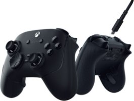 בקר משחק אלחוטי Razer Wolverine V3 Pro Xbox X|S – מבט קדמי ואחורי על הבקר השחור עם כבל USB-C