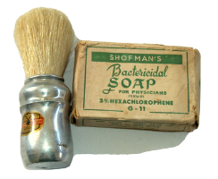 מברשת גילוח מוהלה גרמניה וסבון לרופאים שופמן באריזה מקורית, תוצרת עדיף ישראל, וינטאג' שנות ה- 60