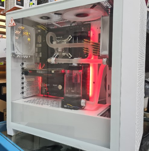 🟢 מחשב גיימינג קירור מים קאסטום 🟡 I7-7700 🟢  16GB DDR4 🟡 500GB HDD ➕ 500GB SSD 🟢  GTX1650 4GB