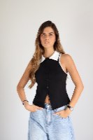 גופיה צווארון