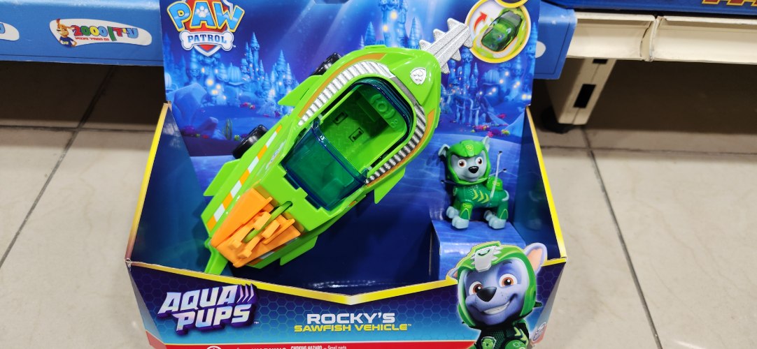 Rocky's sawfish vehicle Aqua pups