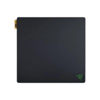 משטח עכבר Razer Gigantus V2 Pro Speed – משטח שחור מרובע עם לוגו ירוק ותג צהוב RGB
