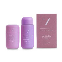 כדי שתרגישי רעננה בכל מקום – סדרת מוצרי טיפוח לאזור האינטימי בגודל מלא. ערכת אינטימה המלאה מכילה שטיפה אינטימית, קרם לנטרול ריחות מהאזור האינטימי ומגבונים לחים לרעננות מיידית שאת יכולה לקחת איתך לכל מקום. סדרת מוצרי אינטימה מותאמים לרמת החומציות של הפות ומעניקים רעננות, ניקיון ואיזון לאזור האינטימי שלך. *כל המוצרים בערכה מגיעים המוצרים בגודל מלא.